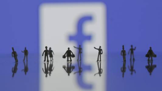  Местопрестъпление: Facebook