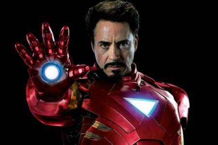 Робърт Дауни Джуниър иска да свали костюма на Iron Man, преди да стане късно