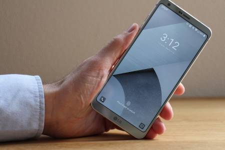 LG показа официално G6+ в ново продуктово видео