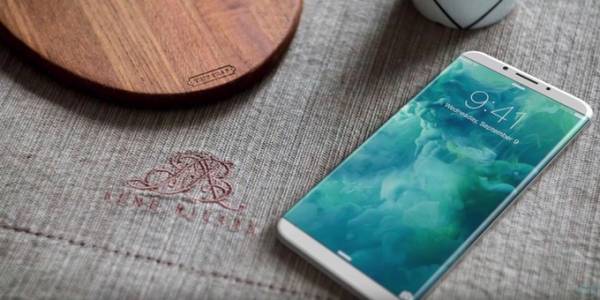 Apple преминава към изцяло OLED телефони още от 2018 г.?