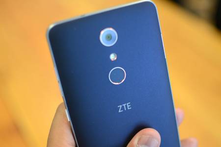 ZTE V0840 е нов смартфон, който пристига с Android 7.1.1 (снимки)
