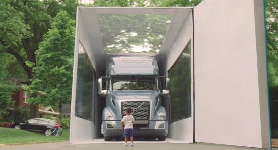 Ето какво се крие в тази гигантска опаковка на Volvo