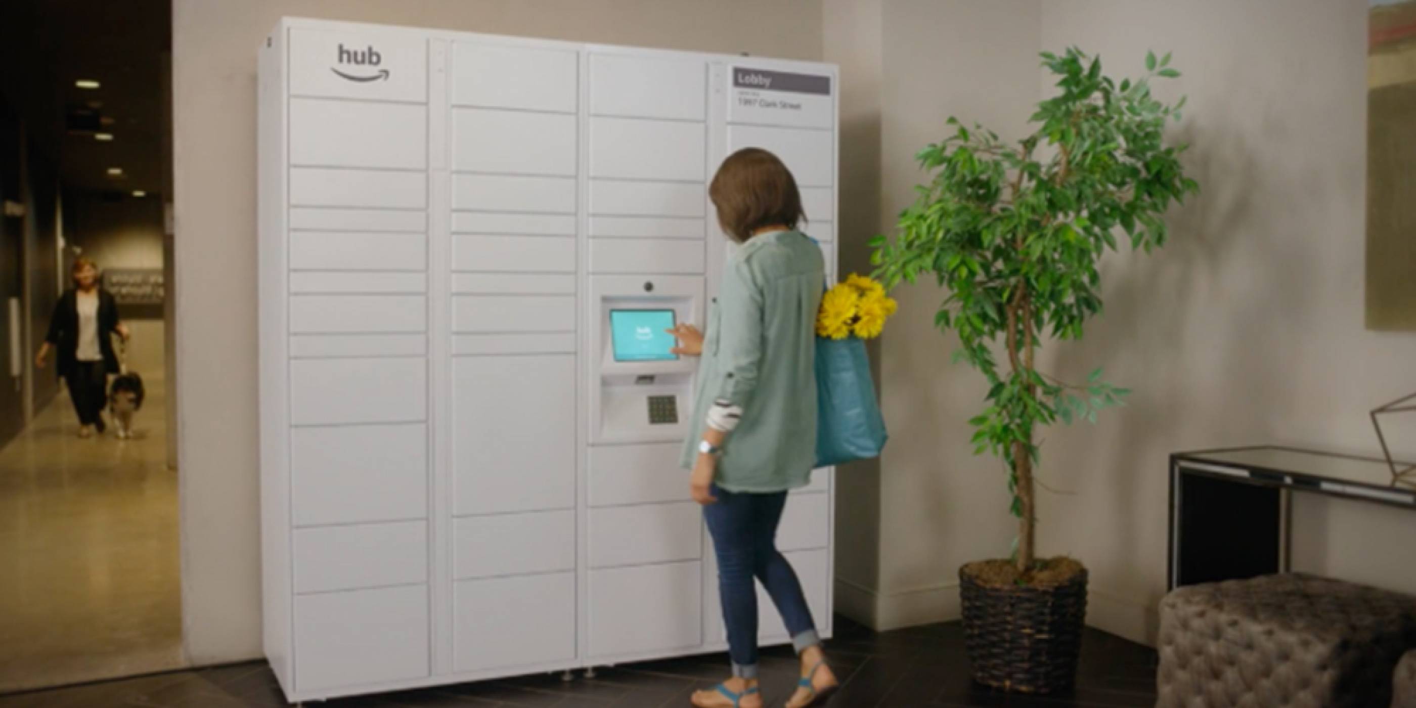 Amazon представи своя система от шкафчета за доставки за жилищни комплекси, наречена The Hub
