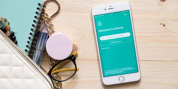 Airbnb потребителите вече могат да оставят ранни ревюта за местата, които посещават