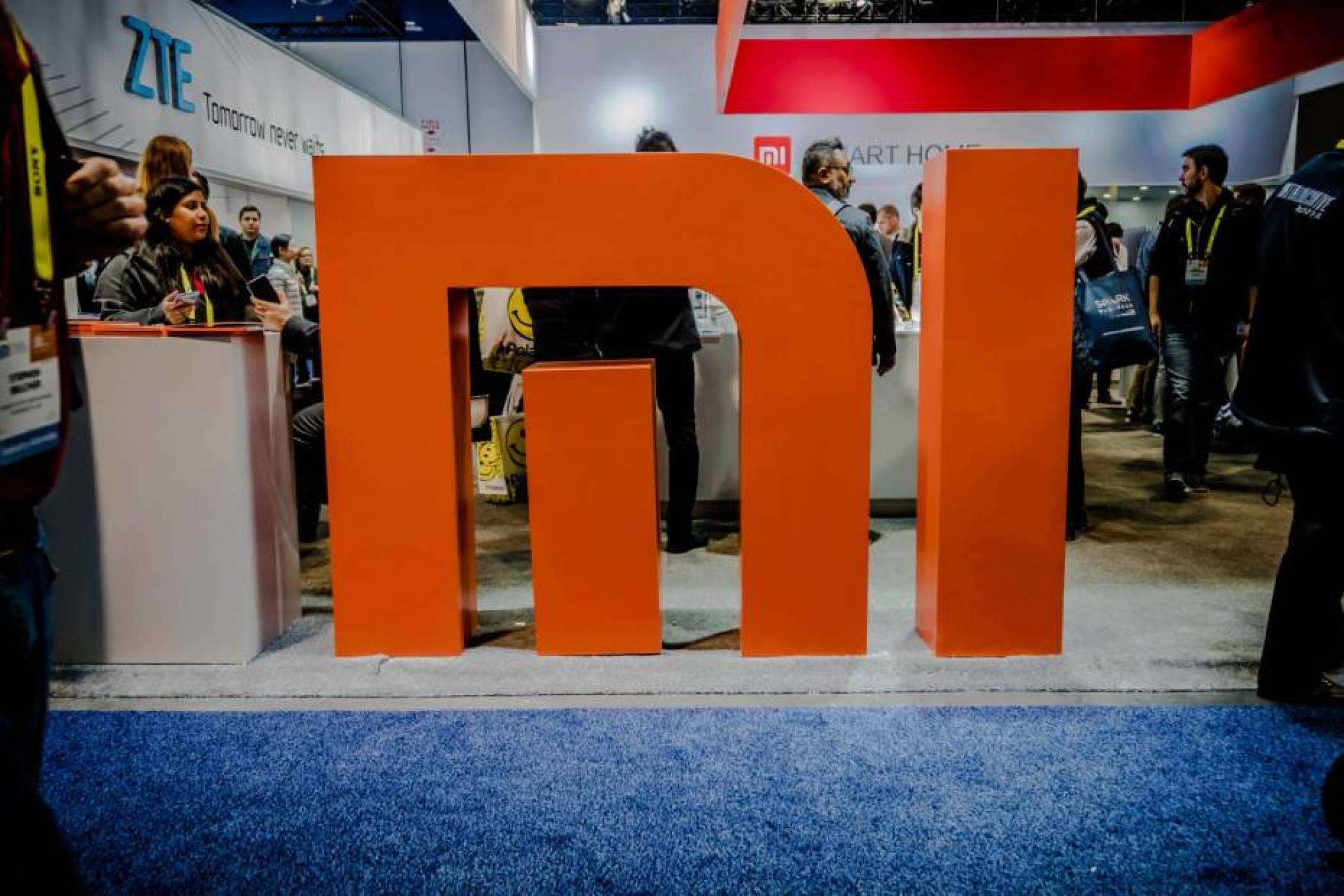 Xiaomi взе един милиард долара заем, за да дойде до теб