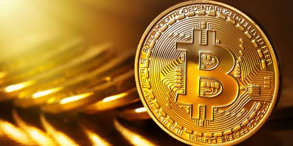 Bitcoin отбеляза нов рекорд с оценка от 3000 щатски долара за една крипто монета