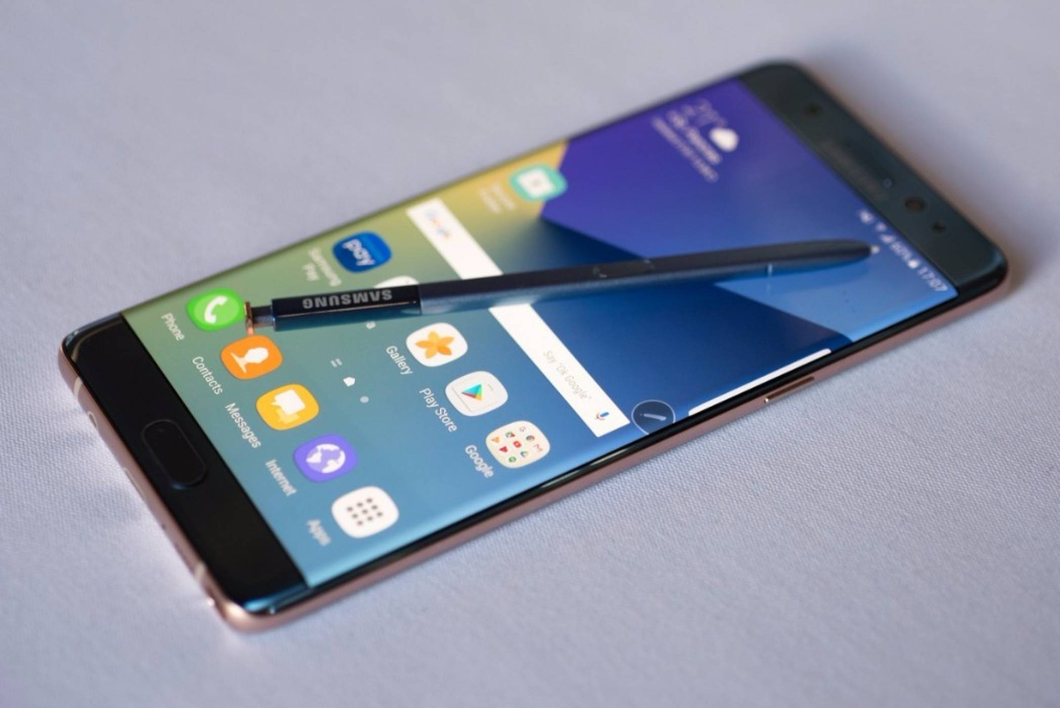 Galaxy Note 8 ще има версия с две SIM карти