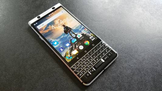 IFA 2017: BlackBerry Keyone получи Black Edition, вижте промените