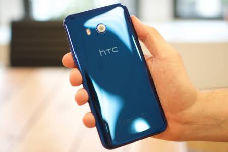 Google се готви да купи мобилното подразделение на HTC, разговорите били във финална фаза