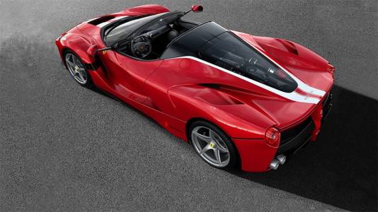 Уникално LaFerrari Aperta отива на търг този уикенд