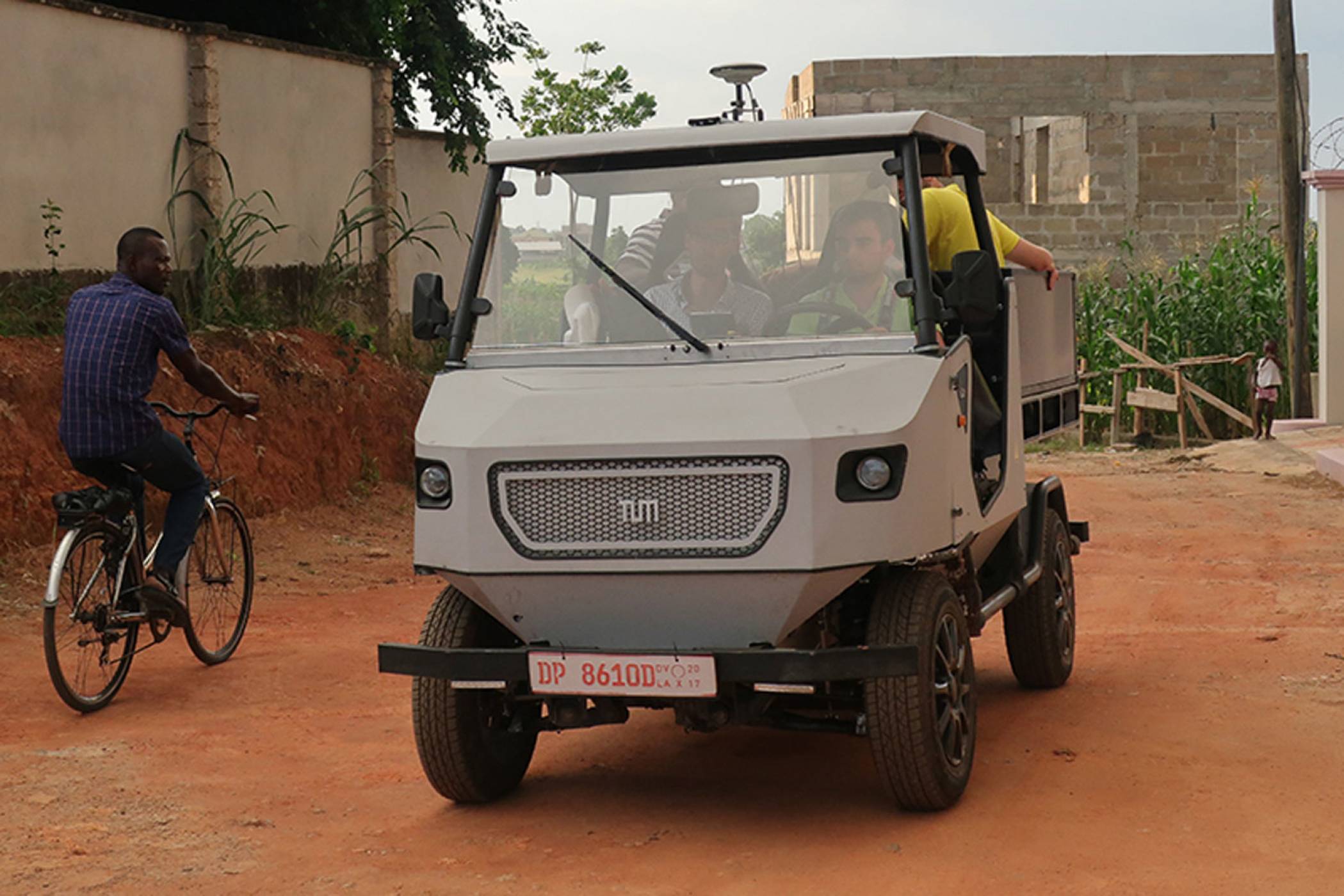 Това електрическо камионче е готово да пренесе транспортната революция в Африка
