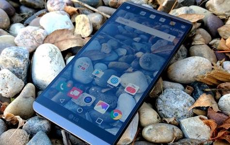 Софтуер на LG забавя ужасно руутнатите телефони на компанията