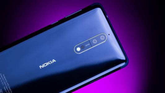 Nokia 8 с 6 GB RAM и 128 GB памет идва в Европа през октомври