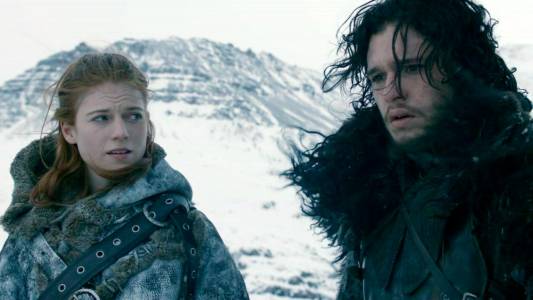 Феновете на Game of Thrones полудяха: Кит Харингтън и Роуз Лесли се сгодиха