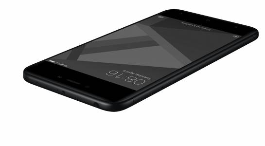 Най-новите смартфон предложения от Xiaomi вече са в магазините на Виваком