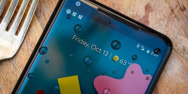 Актуализация за Google Pixel 2 XL носи три нови цветови профила