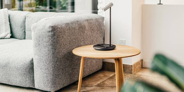 Olie е умна лампа с Amazon Alexa и Google Assistant