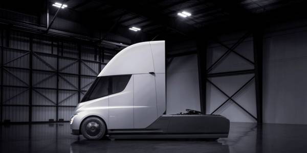 Камионът на Tesla: най-наелектризиращото предложение на компанията до момента
