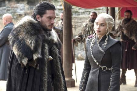 Кит Харингтън и Емилия Кларк от Game of Thrones в битка за "Златен глобус" за най-добър актьор 