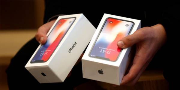iPhone X се продава като топъл хляб, достигайки 15 милиона  продадени бройки до момента