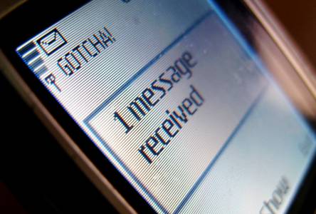 SMS-ът стана на 25 години 