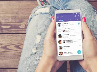 Viber духна седем свещички