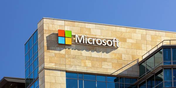 Cortana на Microsoft и Google Calendar вече могат да работят заедно на Windows 10 компютри