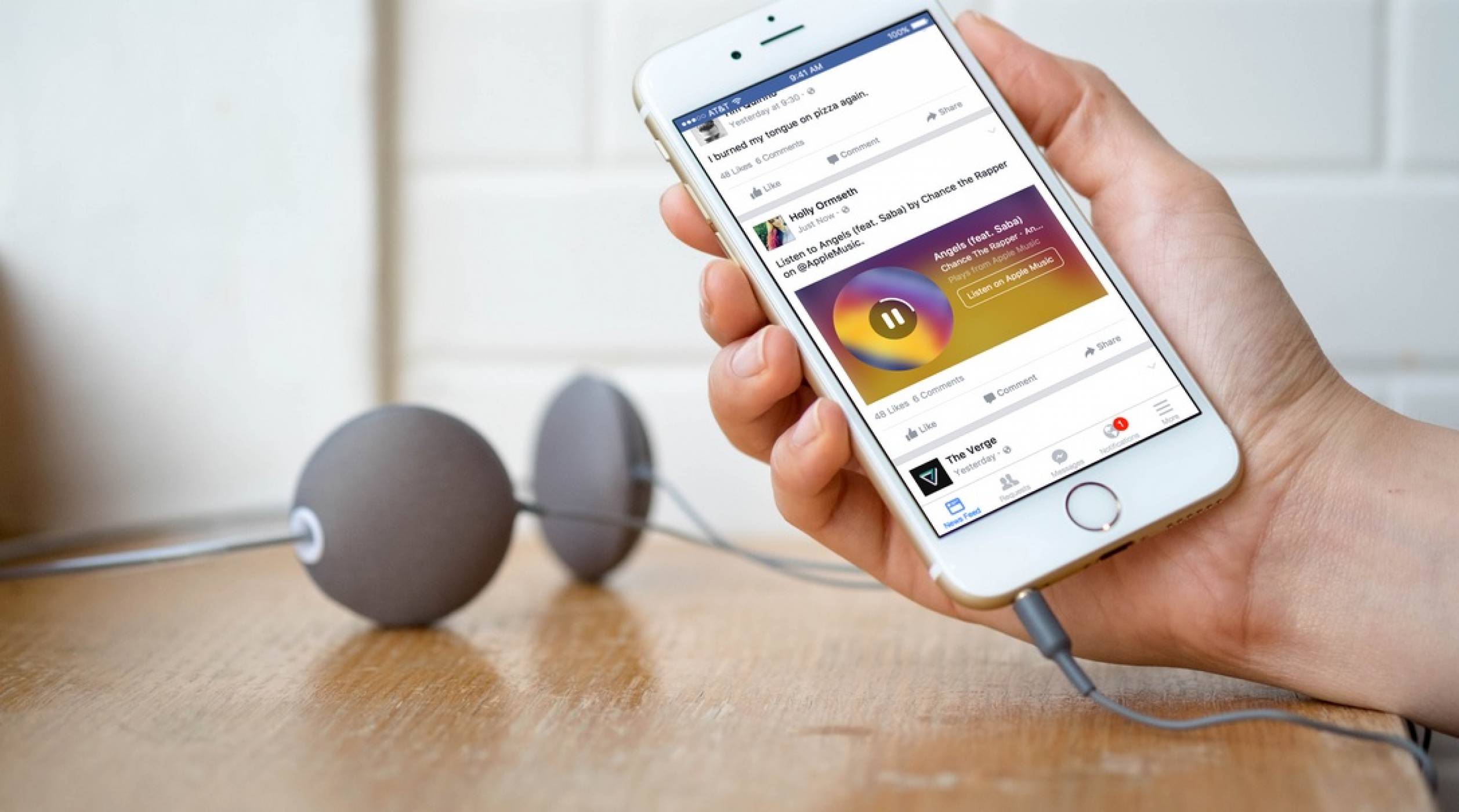 Сделка между Facebook и Universal отваря ключови платформи за музика