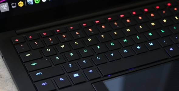 Project Linda превръща вашия Razer Phone в лаптоп