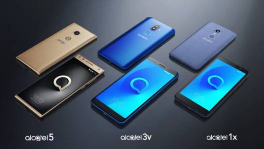Лъскав смартфон с 18:9 дисплей от Alcatel е изненада, която не очаквахме