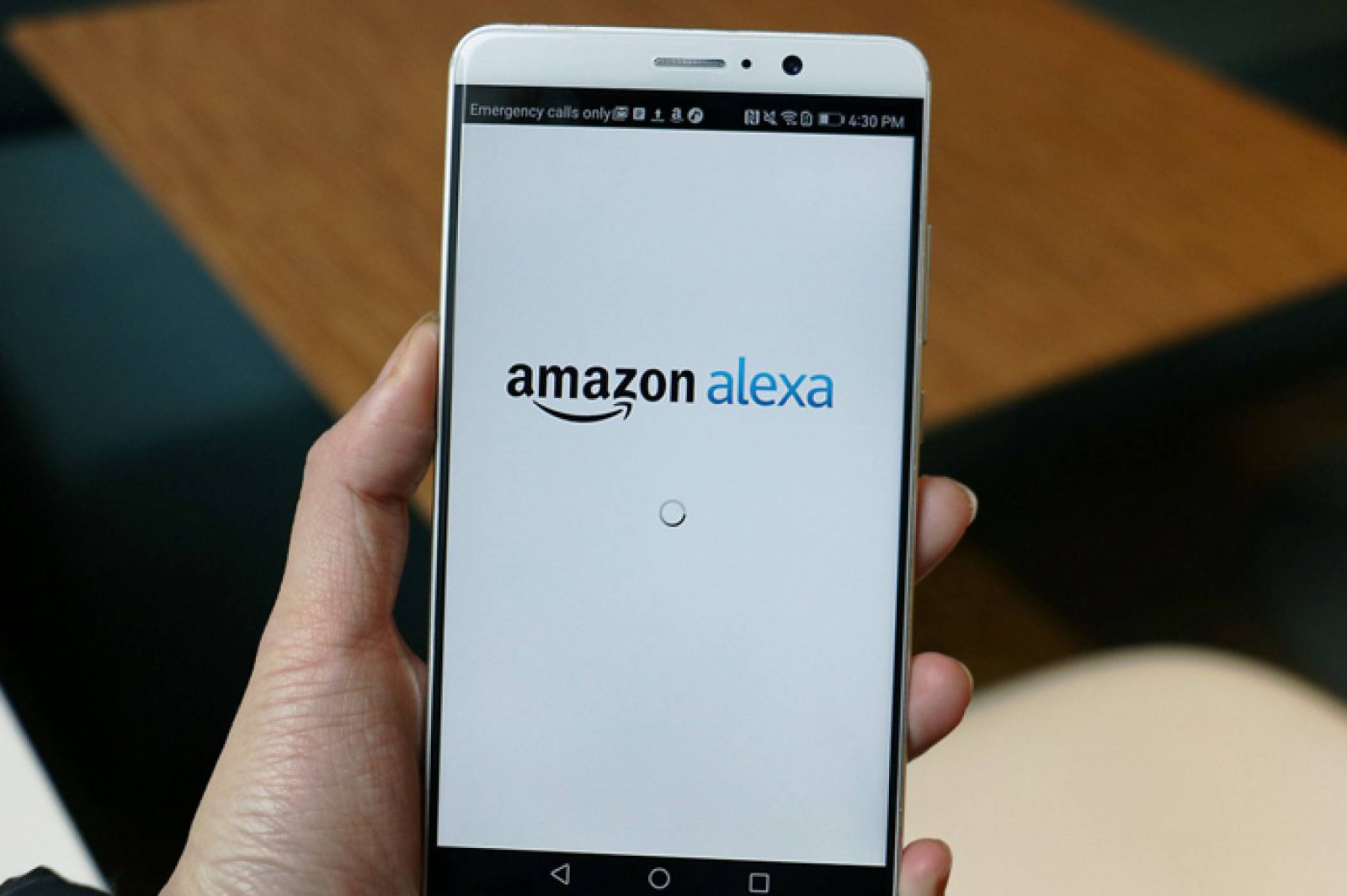 Alexa ви говори с гласовете на звезди в новата си реклама