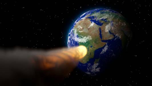 Астероидният сблъсък: от Холивуд до опасната действителност