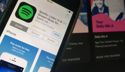 Spotify гледа все по-сериозно към свой хардуер