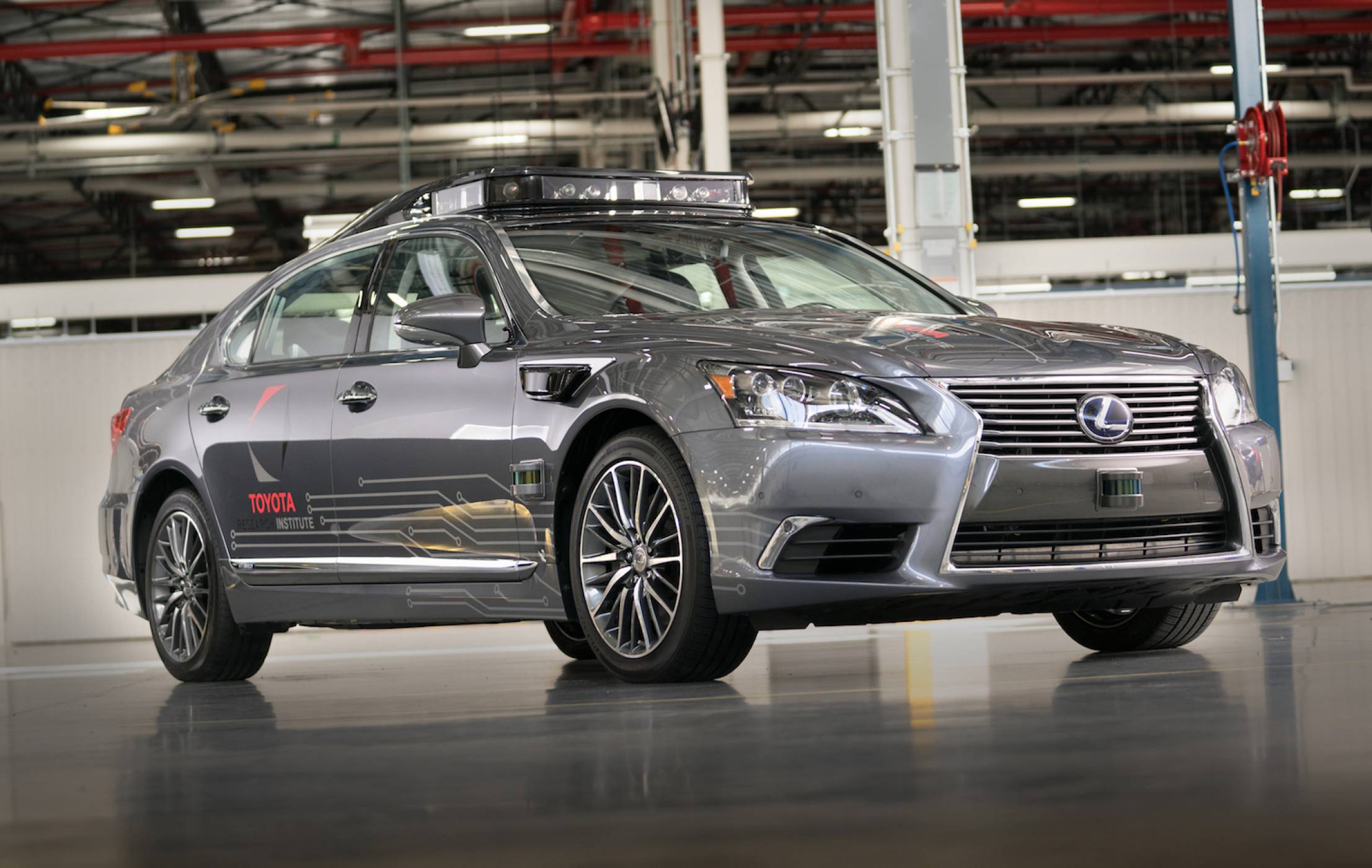 Toyota налива 2,8 млрд. долара в  нова компания за автономно шофиране