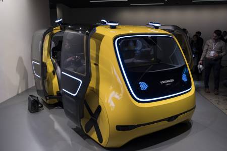 Volkswagen SEDRIC: автономният училищен автобус, който ще улесни живота на родителите
