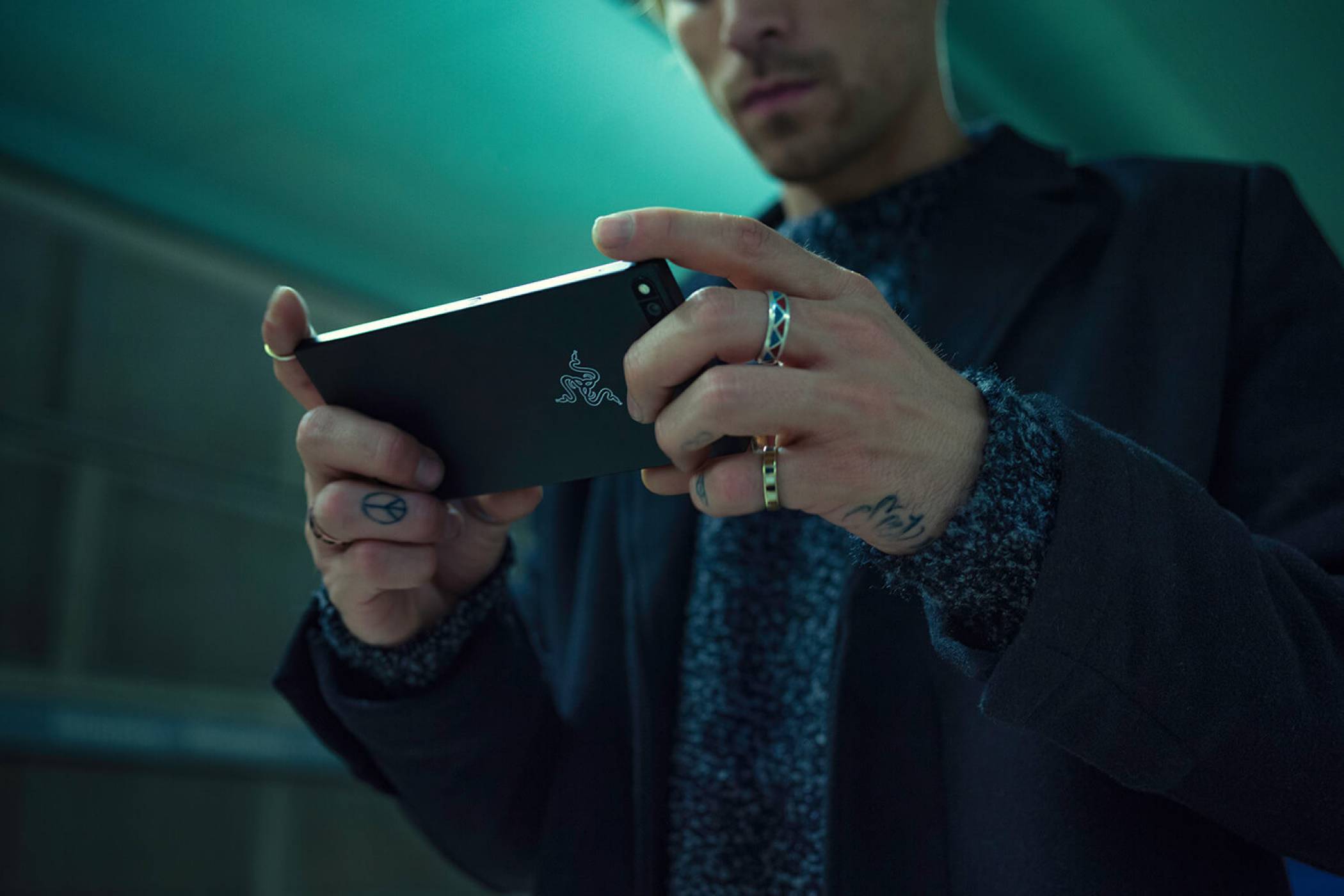 Гейминг смартфонът Razer Phone дебютира в България
