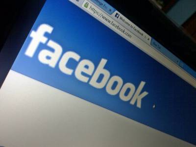 Посланието на един Facebook шеф към служителите му защитава съмнителните практики на компанията
