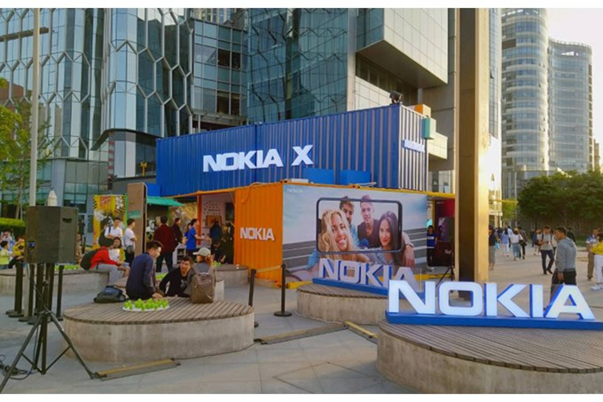 Nokia X: снимки потвърждават прорез и двойна задна камера