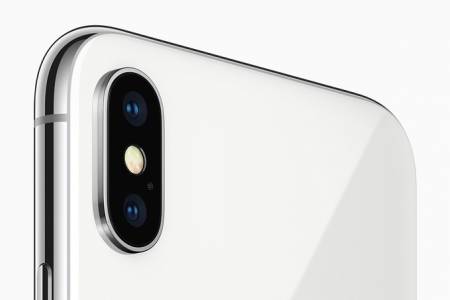 Ползва ли iPhone X в камерата си откраднати патенти?