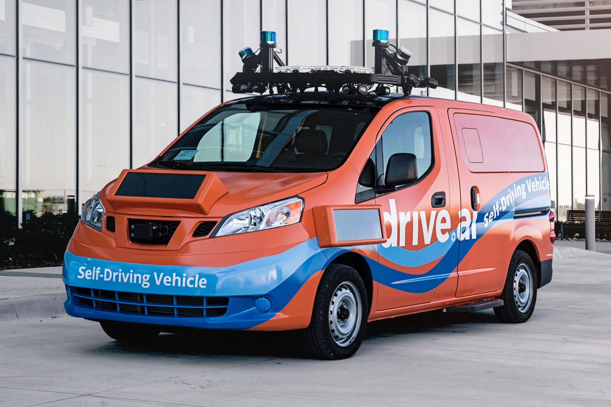 Drive.ai стартира услуги с автономни коли в Тексас