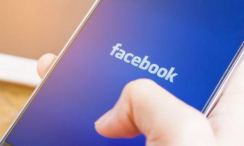 Кристиано Роналдо прави футболна драма за Facebook
