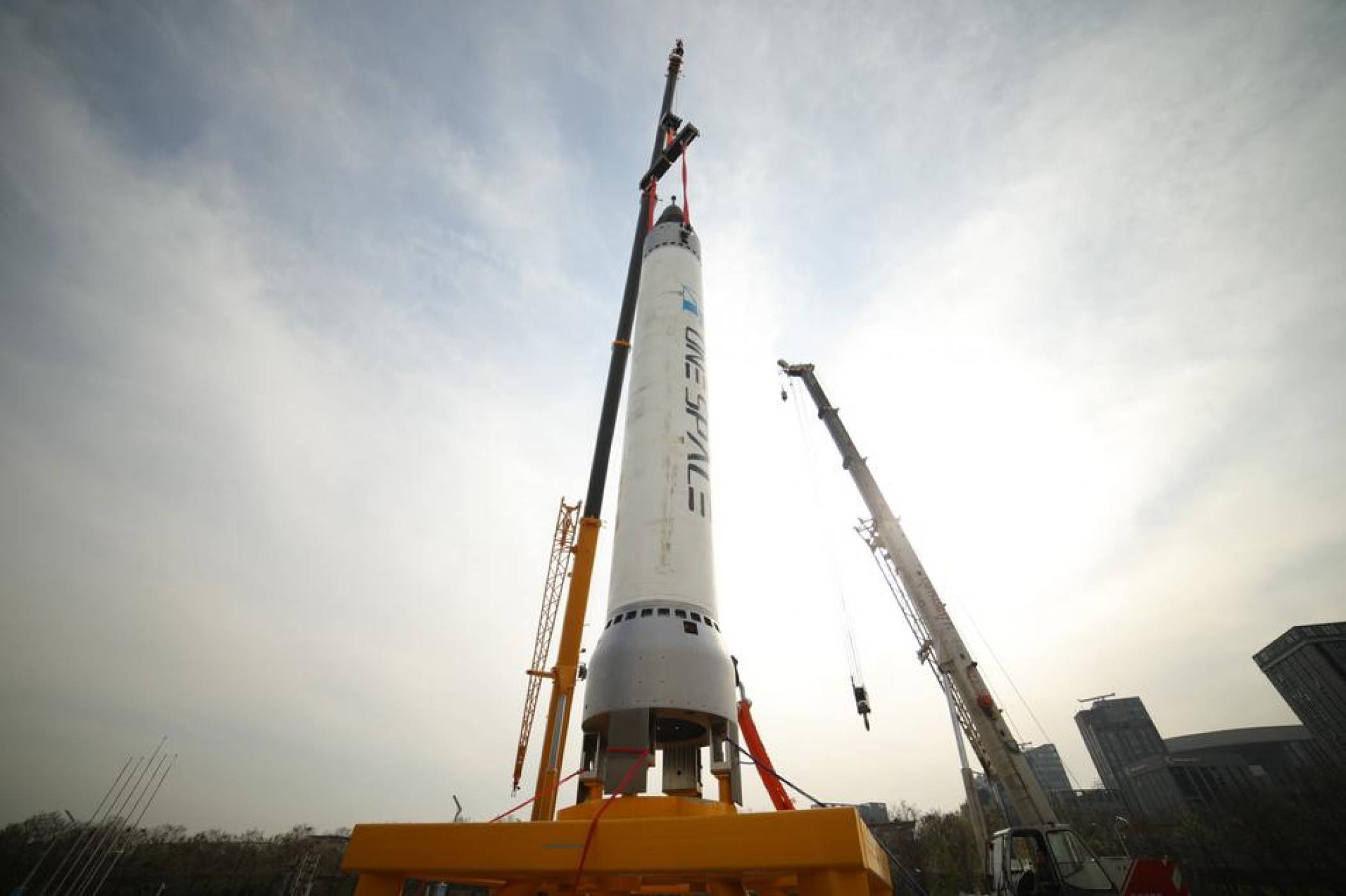 Китайската компания ОneSpace Technologies изстреля първата си тестова ракета 