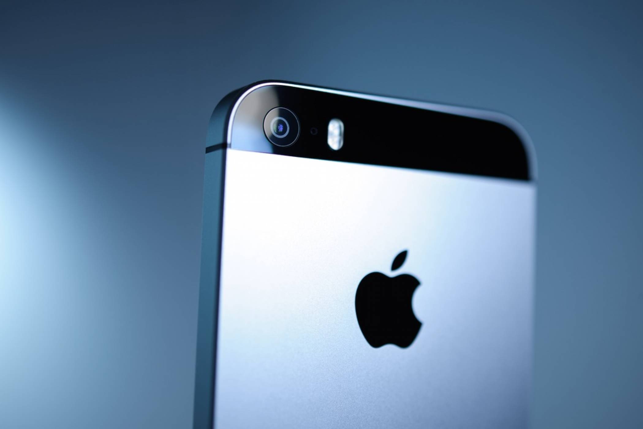Samsung трябва да плати на Apple 539 млн. долара за нарушени патенти от 2011 г.