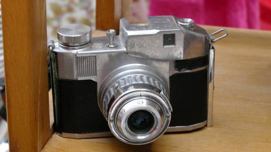 Canon изпрати фотоапаратите с ленти в историята