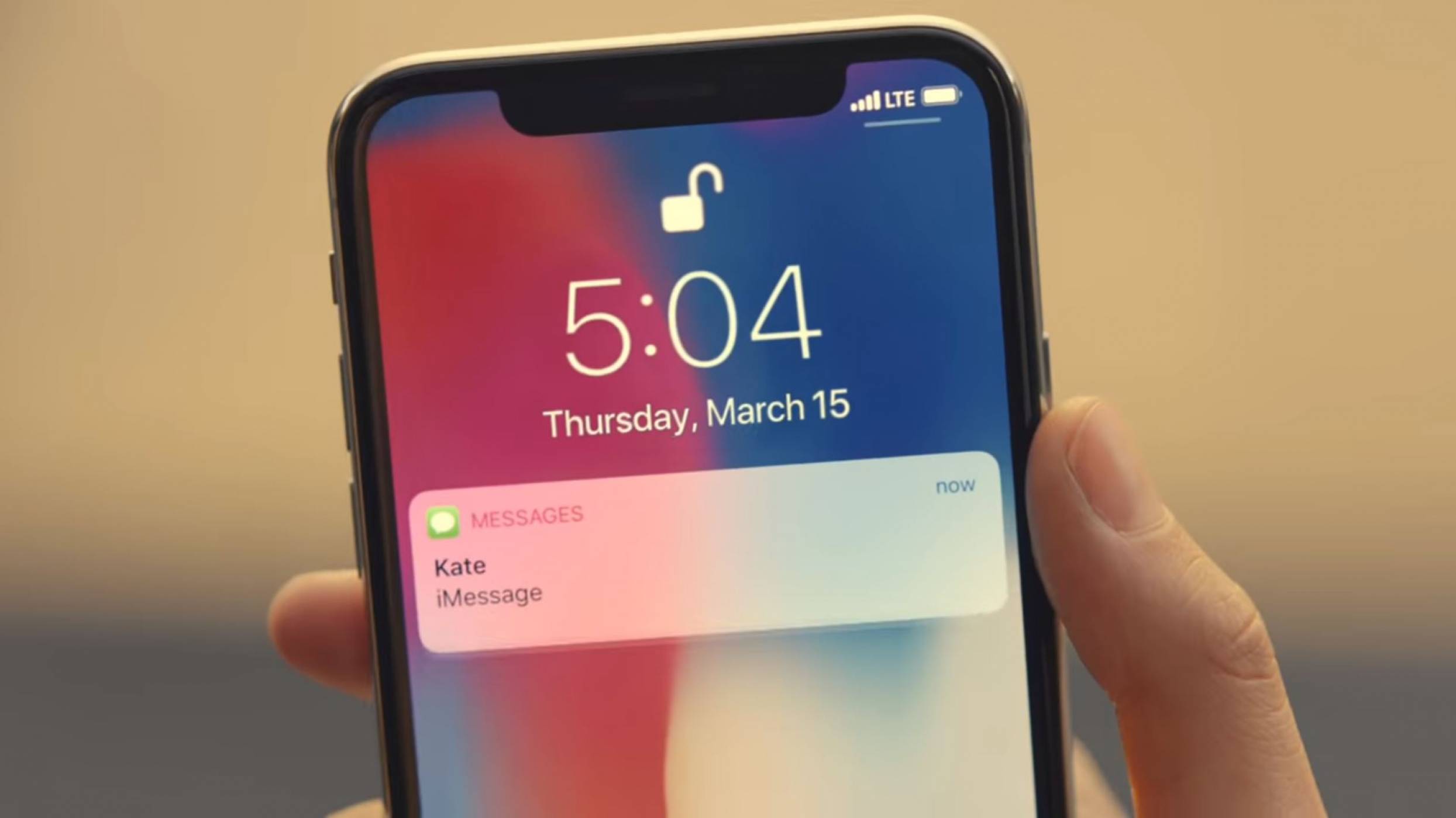 Apple намали поръчките на части за iPhone с 20 процента