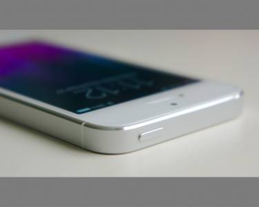 iPhone SE може изобщо да не се появи тази година
