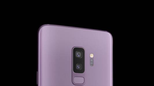 Samsung ще изпусне целта си от 350 милиона доставени смартфона тази година?