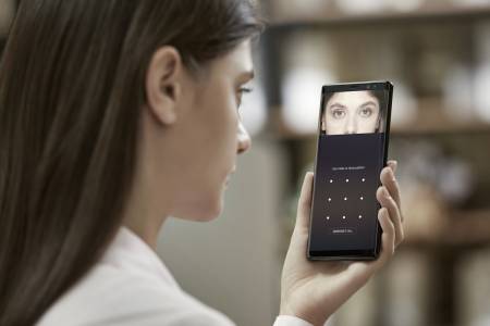 Samsung най-вероятно ще заменят скенера на ириси с 3D лицев скенер
