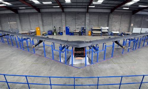 Facebook прекрати проекта си Aquila за огромните интернет дронове