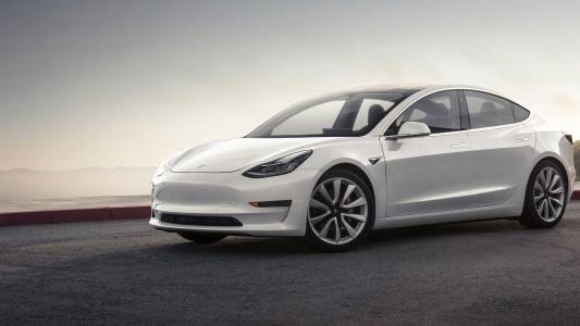 Tesla произведе 5000 бройки от Model 3 за една седмица